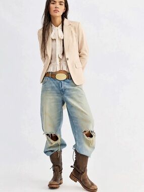 406. Beige Blazer